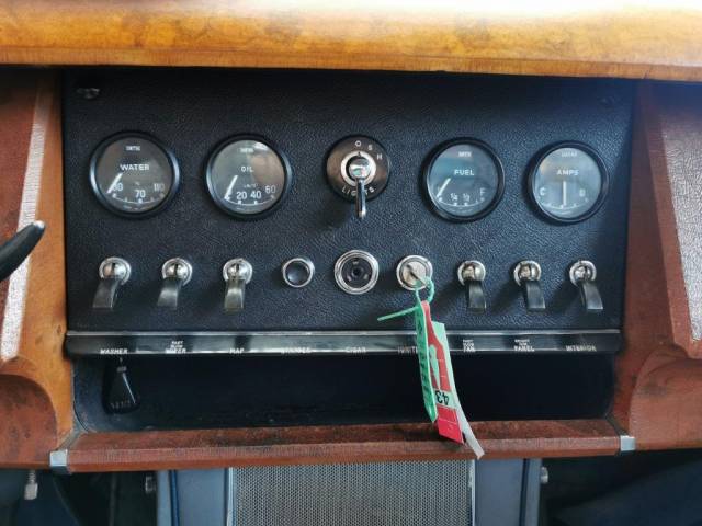 Jaguar Mk II 3.8