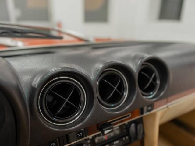 Mercedes-Benz 500 SLC