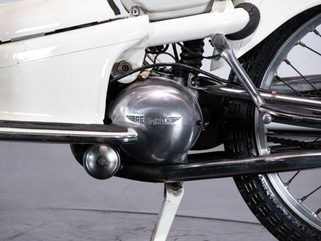 Aermacchi Zeffiro 125