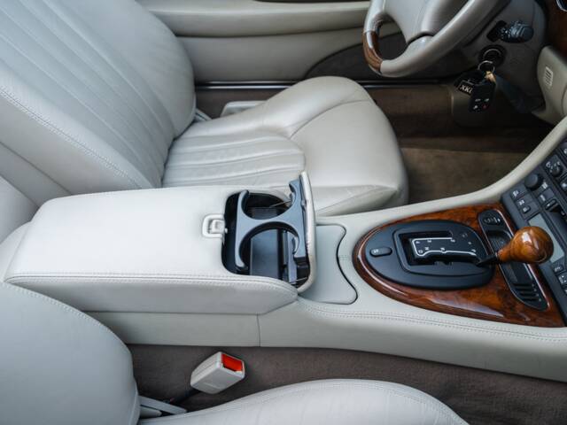 Jaguar XK8 4.0