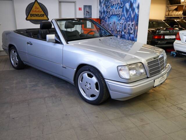 Mercedes-Benz E 320 "Final Edition"