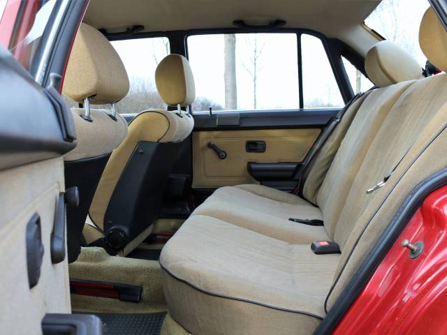 Audi 100