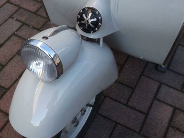 Piaggio Vespa 125