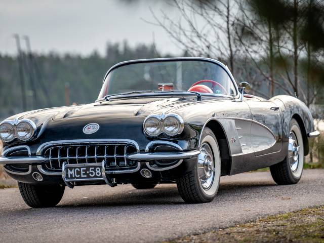 Image 1/43 of Chevrolet Corvette (1958)