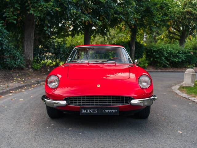 Ferrari 365 GT 2+2