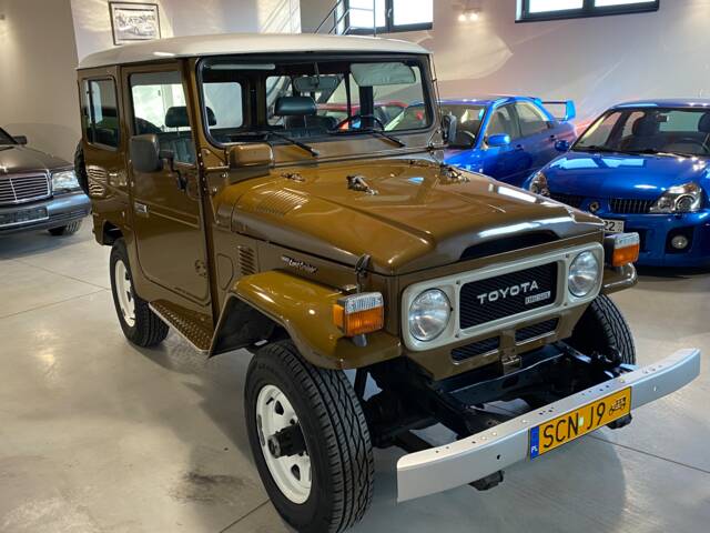 Toyota Land Cruiser BJ 42