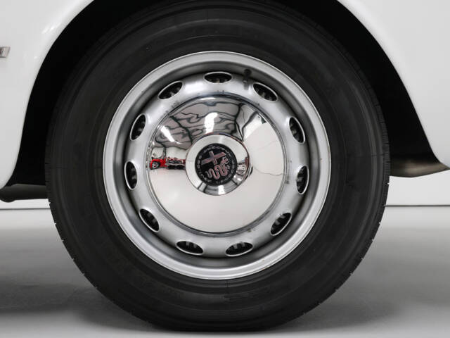 Alfa Romeo 2000 Spider
