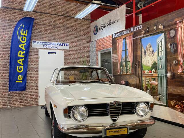 Bild 1/30 von Alfa Romeo Giulia 1600 Sprint GT Veloce (1966)