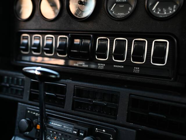 Jaguar E-Type V12 (2+2)