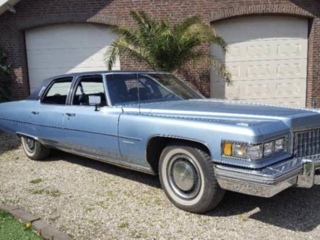 Bild 1/37 von Cadillac Fleetwood 60 Special Brougham (1976)