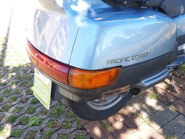 Honda Pacific Coast 800
