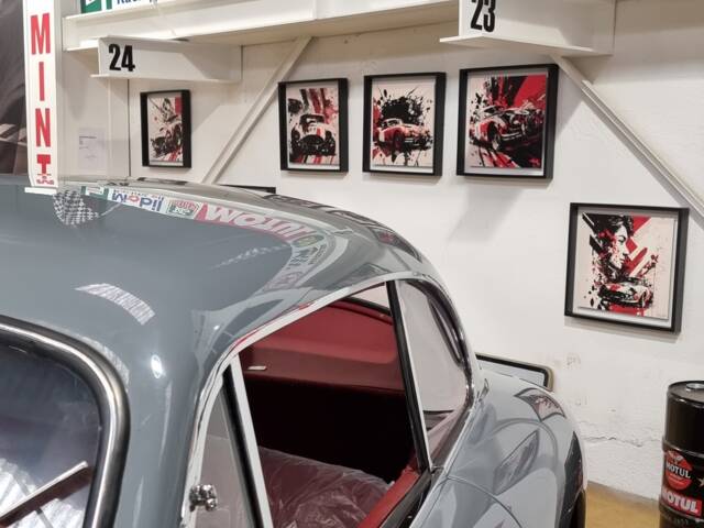Aston Martin DB 2 Vantage