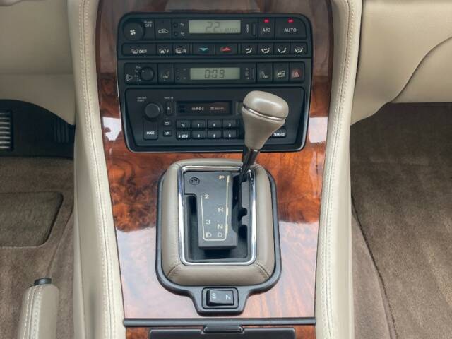 Jaguar XJ12 6.0
