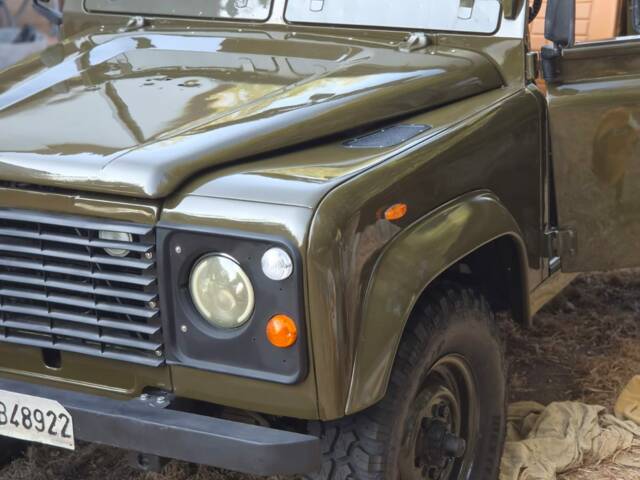 Land Rover 90