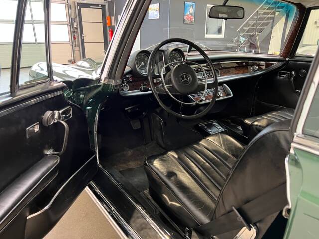 Mercedes-Benz 280 SE 3,5