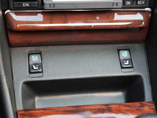 Mercedes-Benz 500 SEL