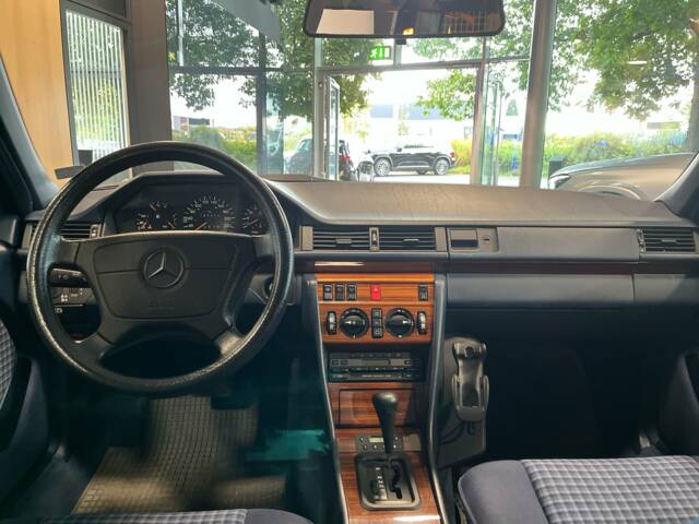 Mercedes-Benz 220 TE