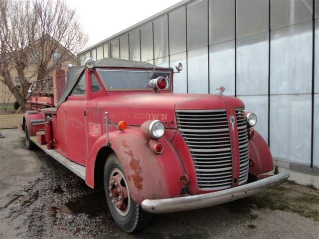 Bild 1/47 von American LaFrance 600 Series Fire Truck (1946)