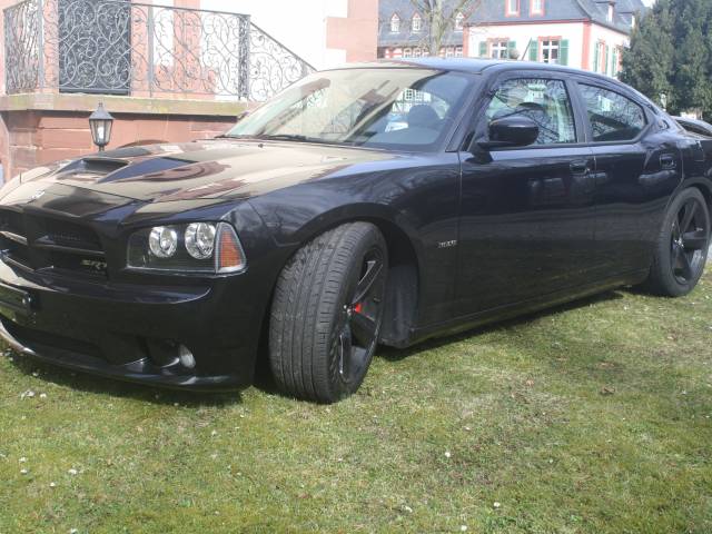 Dodge Charger SRT8