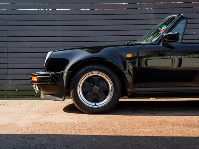 Porsche 911 Carrera 3.2 "#250.000 911"
