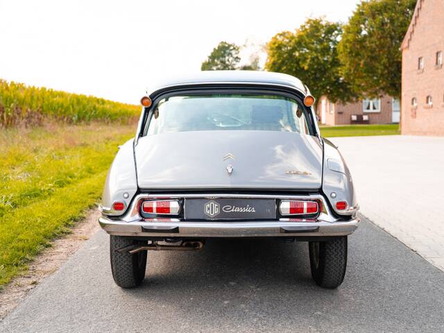 Citroën DS 21 Pallas