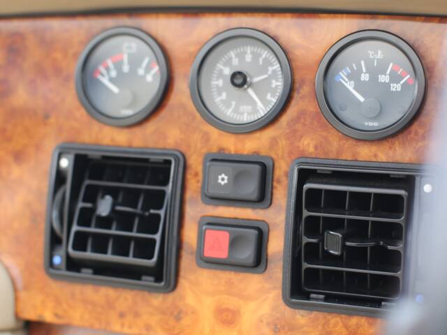 MG RV8