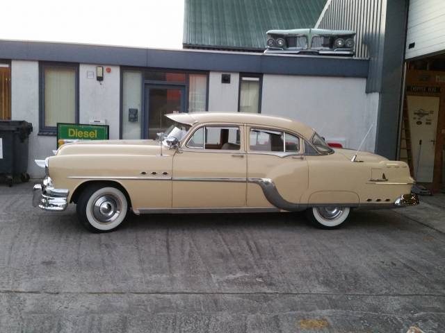 Pontiac Star Chief