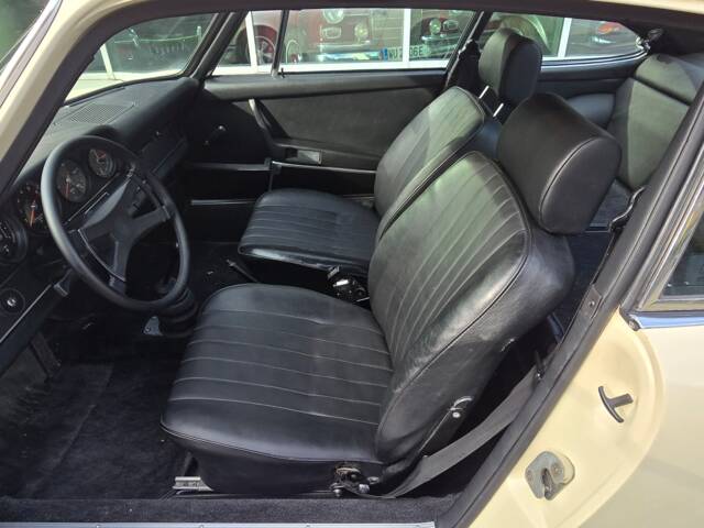 Porsche 911 2.4 T