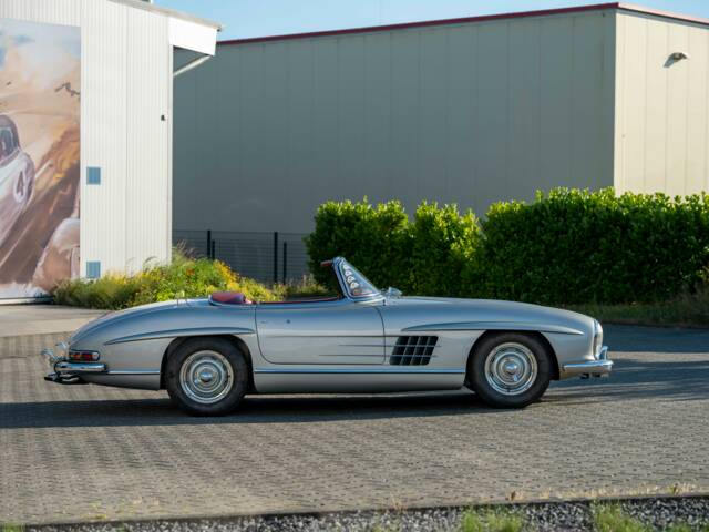Mercedes-Benz 300 SL Roadster