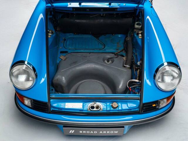 Porsche 911 Carrera 2.7