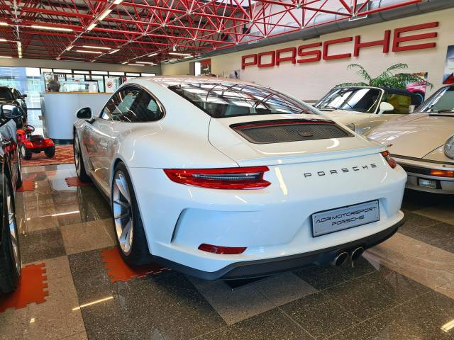 Imagen 1/21 de Porsche 911 GT3 Touring (2018)