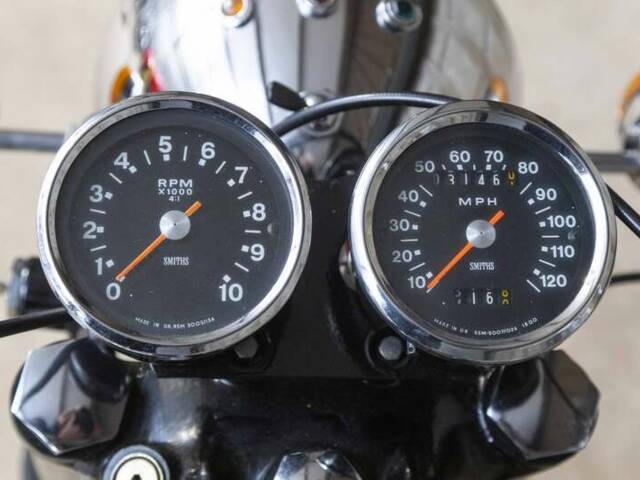 Triumph T 100 R Daytona