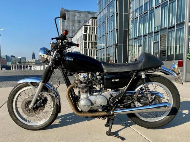 Image 1/7 of Yamaha DUMMY (1982)