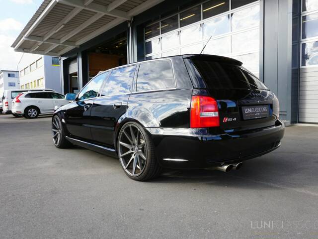 Audi RS4 Avant