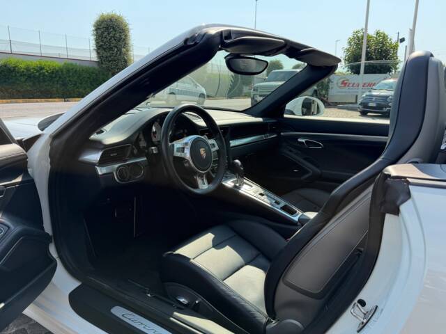 Porsche 911 Carrera