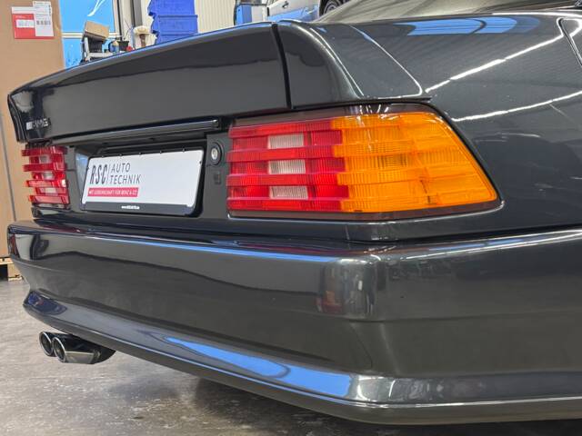 Mercedes-Benz 500 SL 6.0 AMG