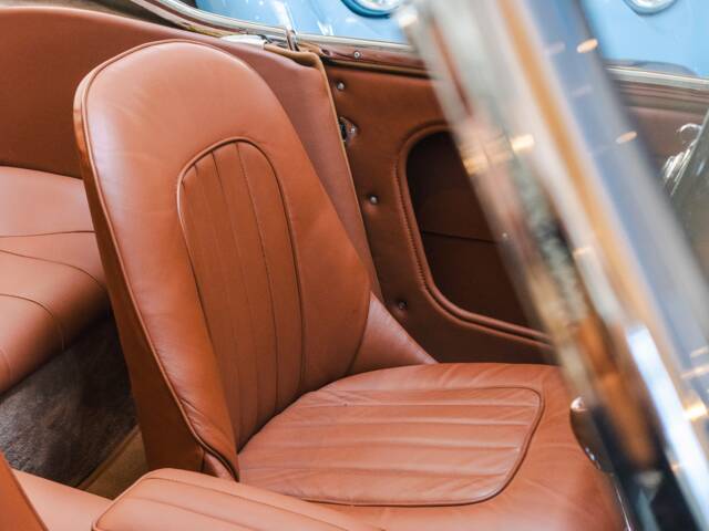Austin-Healey 3000 Mk II (BJ7)