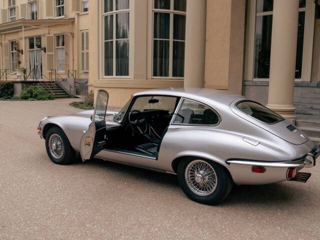 Jaguar E-Type V12 (2+2)