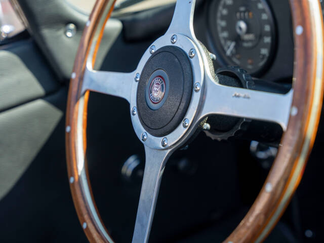 Jaguar E-Type 3.8