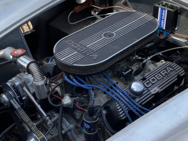 AC Cobra 427