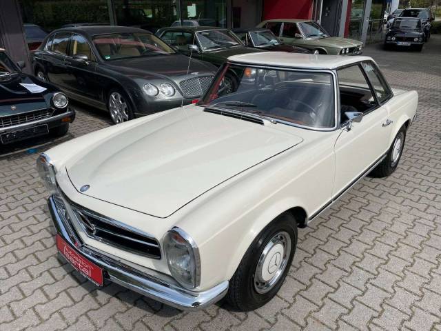 Immagine 1/20 di Mercedes-Benz 250 SL (1967)