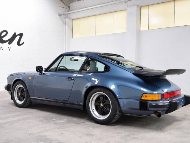 Porsche 911 Carrera 3.2