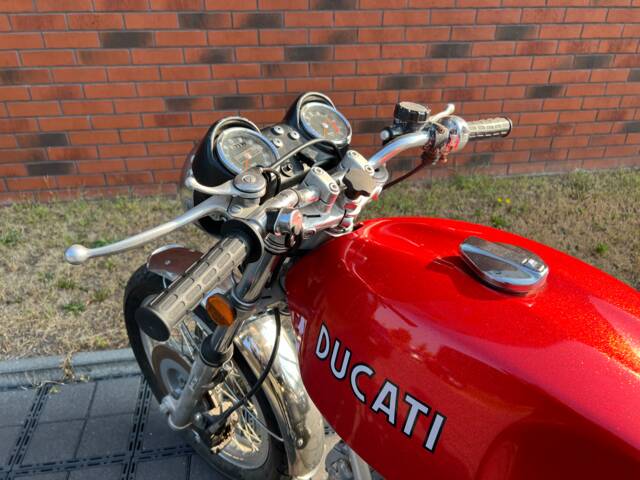 Ducati 750 GT
