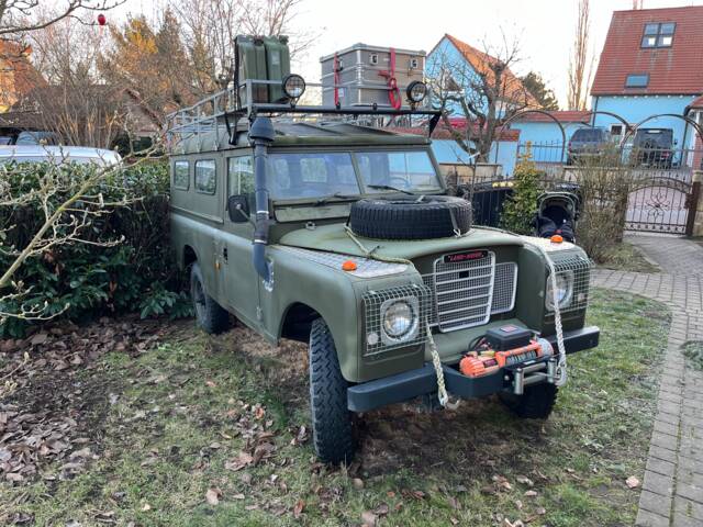 Image 1/12 of Land Rover 109 (1980)