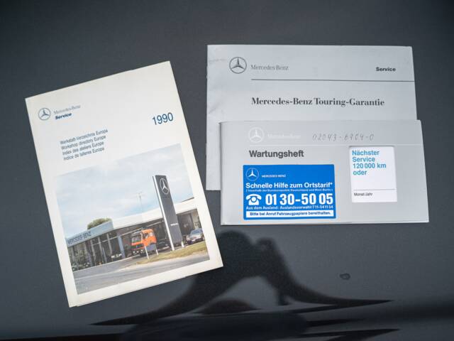 Mercedes-Benz 190 E