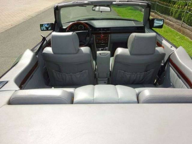 Mercedes-Benz E 320