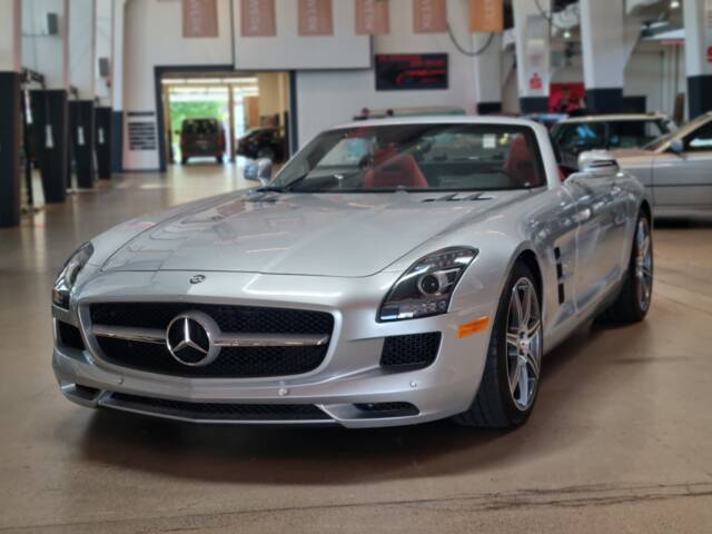 Mercedes-Benz SLS AMG Roadster