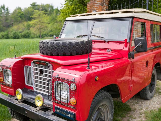 Land Rover 88