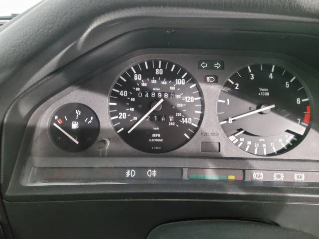BMW 325i