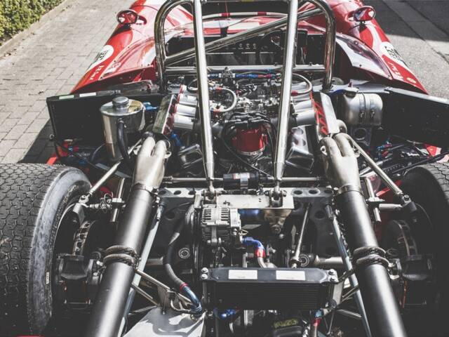 Lola T70